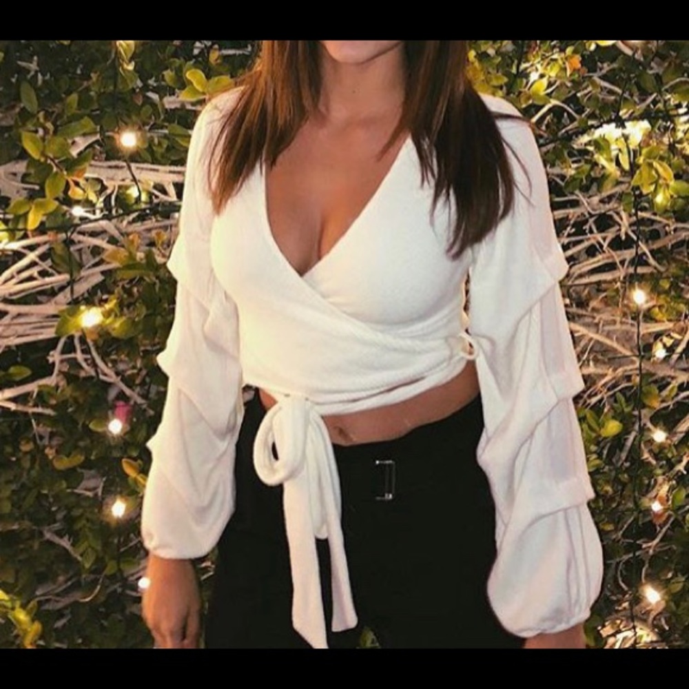 white wrap top ✨